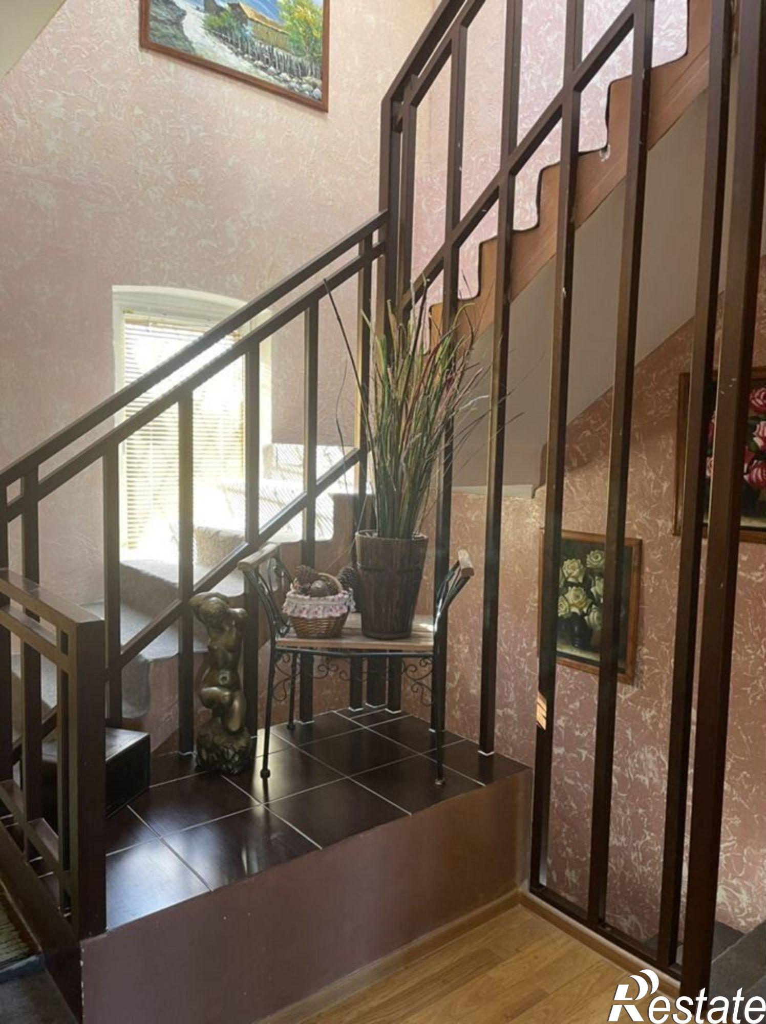 Сдать дачу, дом, коттедж за 10 000 рублей на улица Вице-адмирала Щедрина, 11