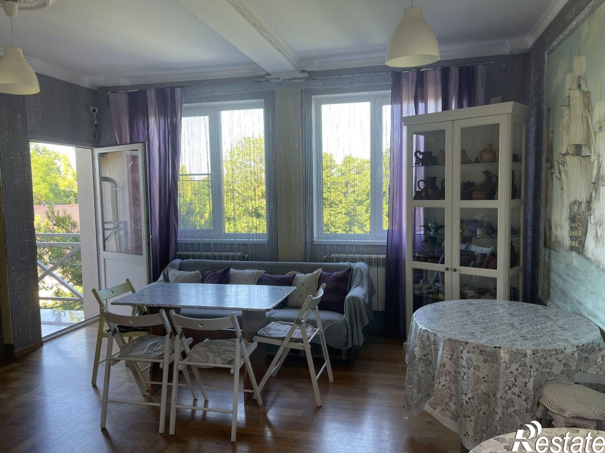 Сдать дачу, дом, коттедж за 10 000 рублей на улица Вице-адмирала Щедрина, 11