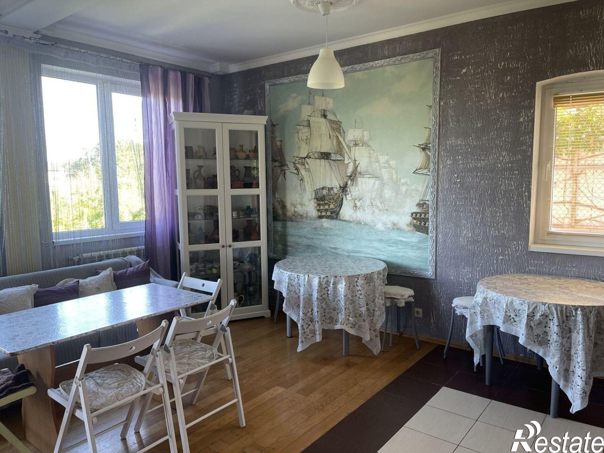 Сдать дачу, дом, коттедж за 10 000 рублей на улица Вице-адмирала Щедрина, 11