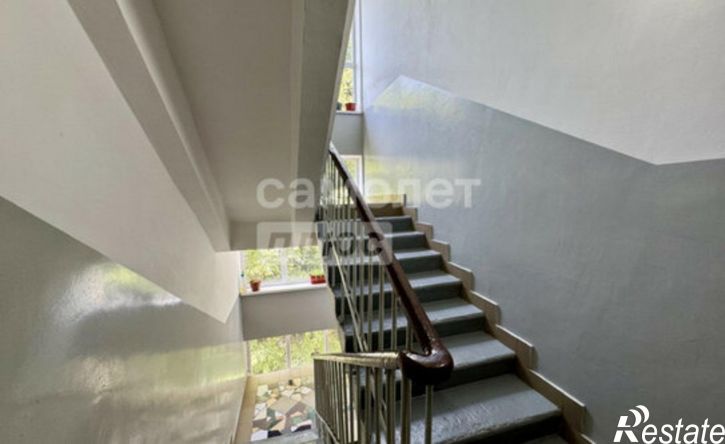 2-комн квартира улица Клары Цеткин, 1,  д. 1