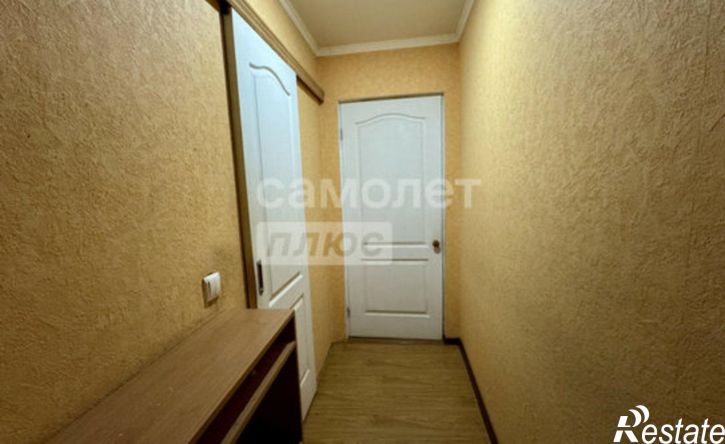 2-комн квартира улица Клары Цеткин, 1,  д. 1