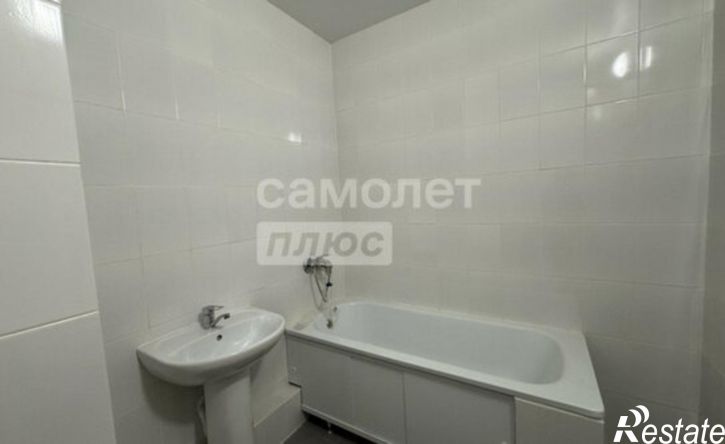 2-комн квартира улица Портовиков, 39/3,  д. 39/3