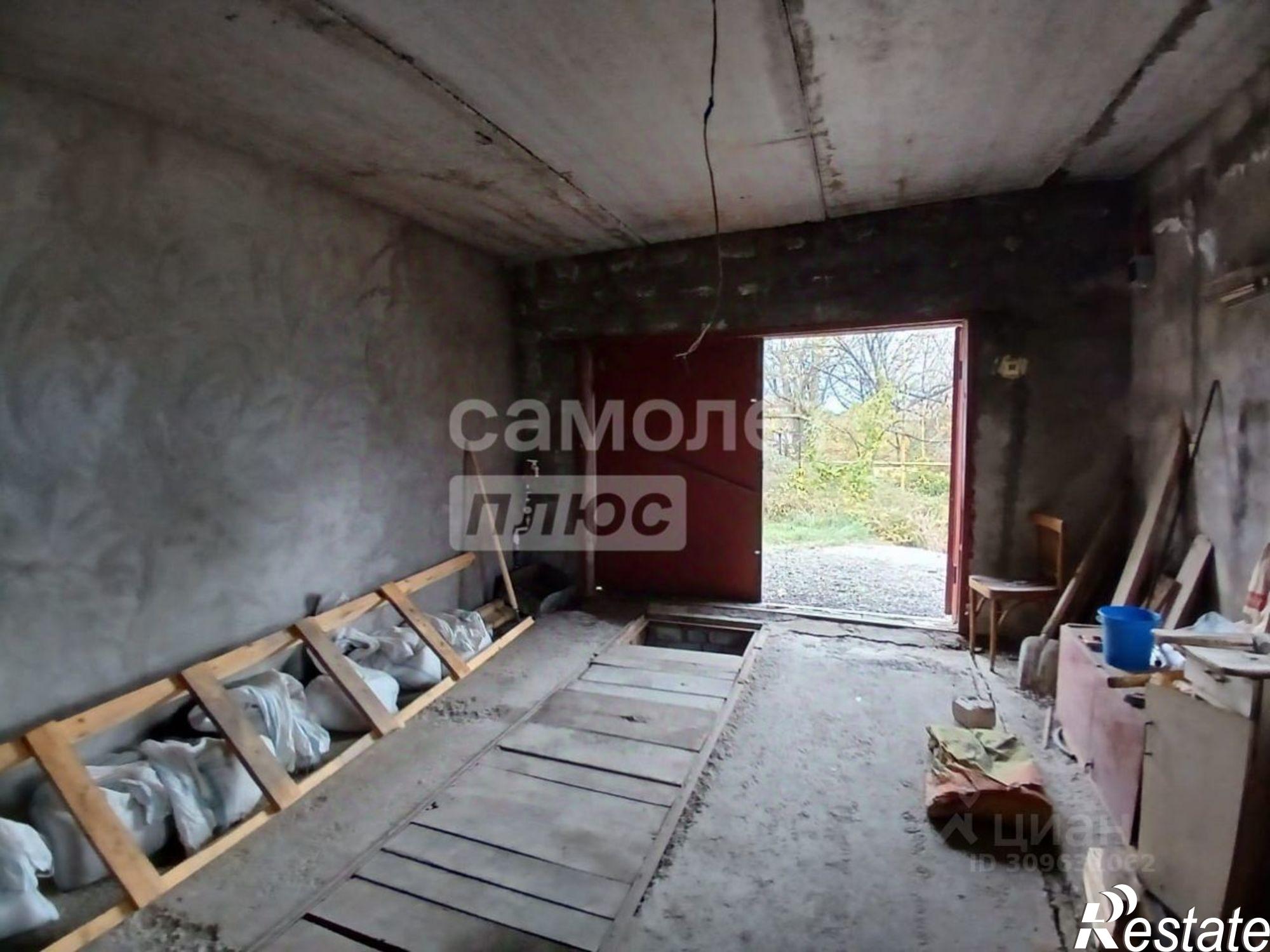 Купить гараж, место в паркинге за 1 500 020 рублей на Лазурная улица, 25Б