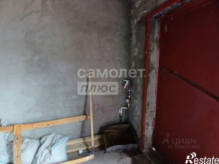 Гараж/парковка Лазурная улица, 25Б,  д. 25Б