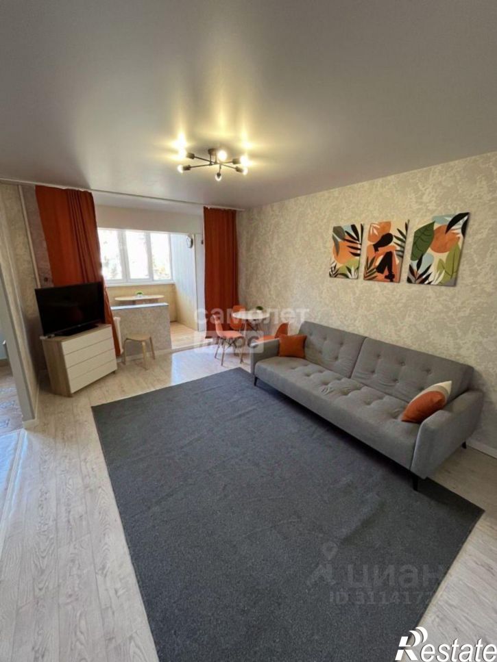 2-комн квартира улица Карла Маркса, 93,  д. 93