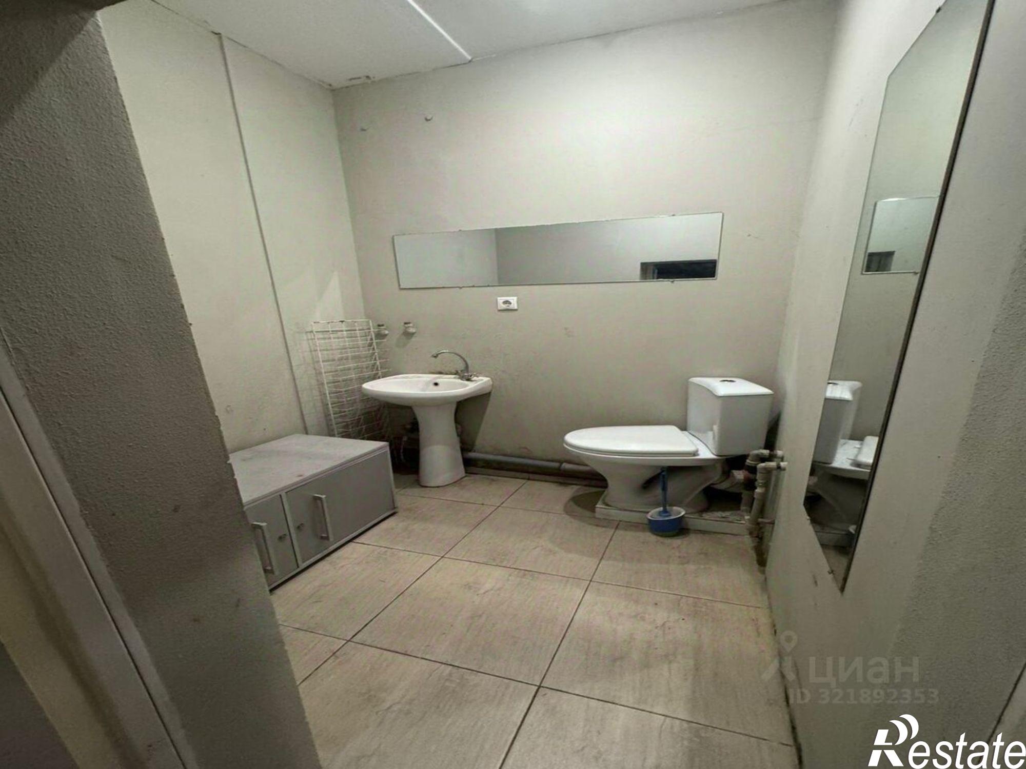 Сдать торговое помещение за 64 539 рублей на улица Софьи Перовской, 9