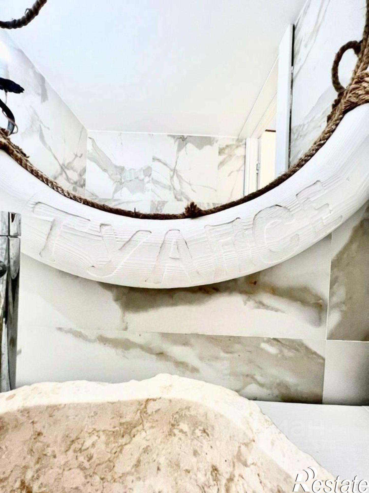 Купить помещение свободного назначения за 10 996 600 рублей на ул Портовиков, 39/3