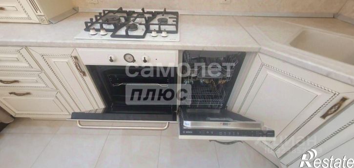 2-комн квартира улица Красина, 2,  д. 2