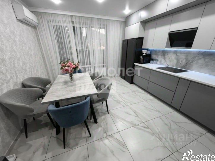 3-комн квартира улица Портовиков, 39/1,  д. 39/1