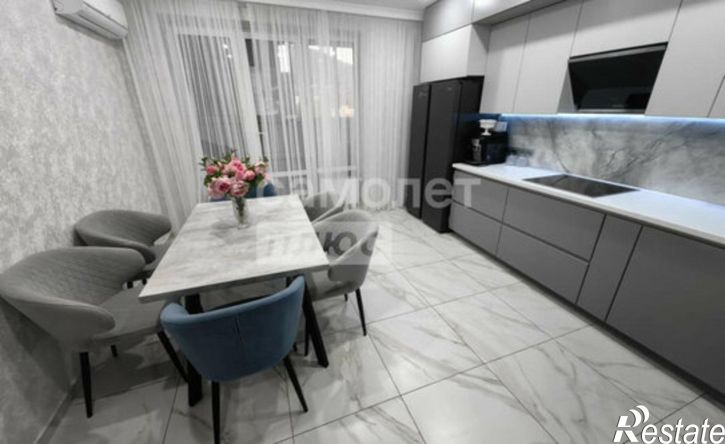 3-комн квартира улица Портовиков, 39/4,  д. 39/4