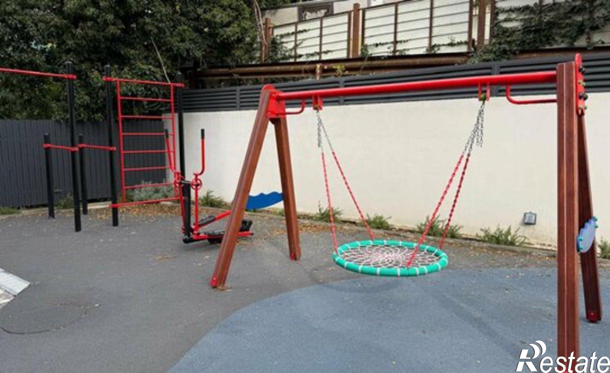 Купить квартиру за 6 460 000 рублей на улица Клары Цеткин, 28