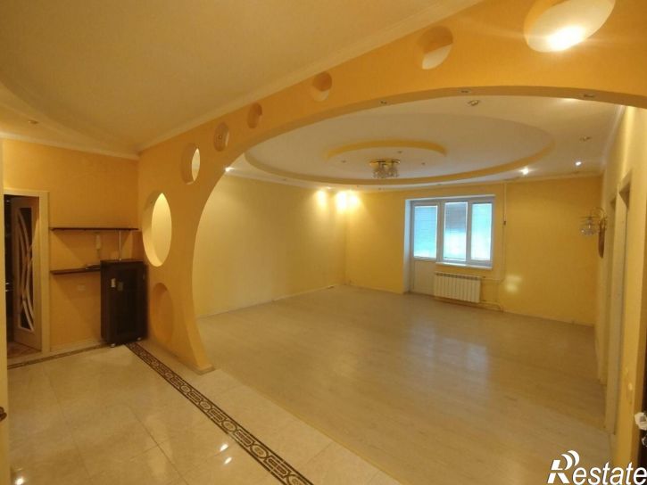 6-комн квартира Деповская улица, 21А,  д. 21А