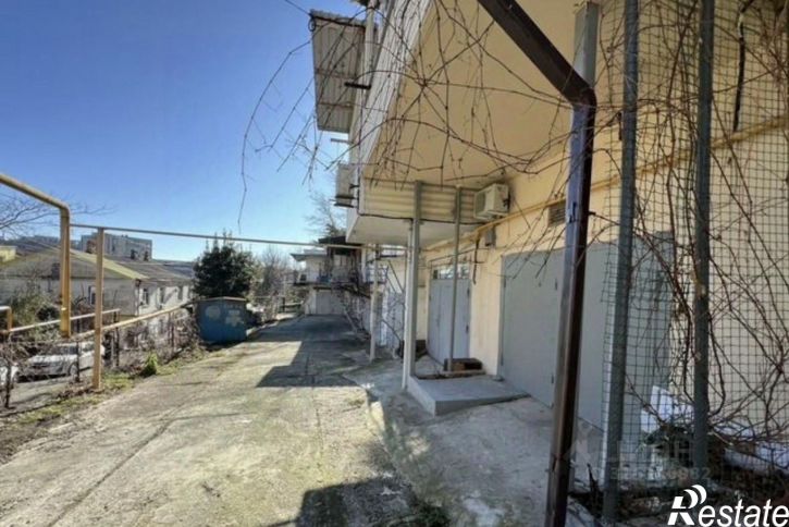 Склад улица Космонавтов, 18,  д. 18