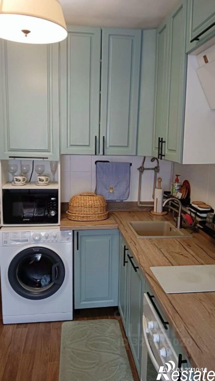 3-комн квартира ул Б. Хмельницкого, 4,  д. 4