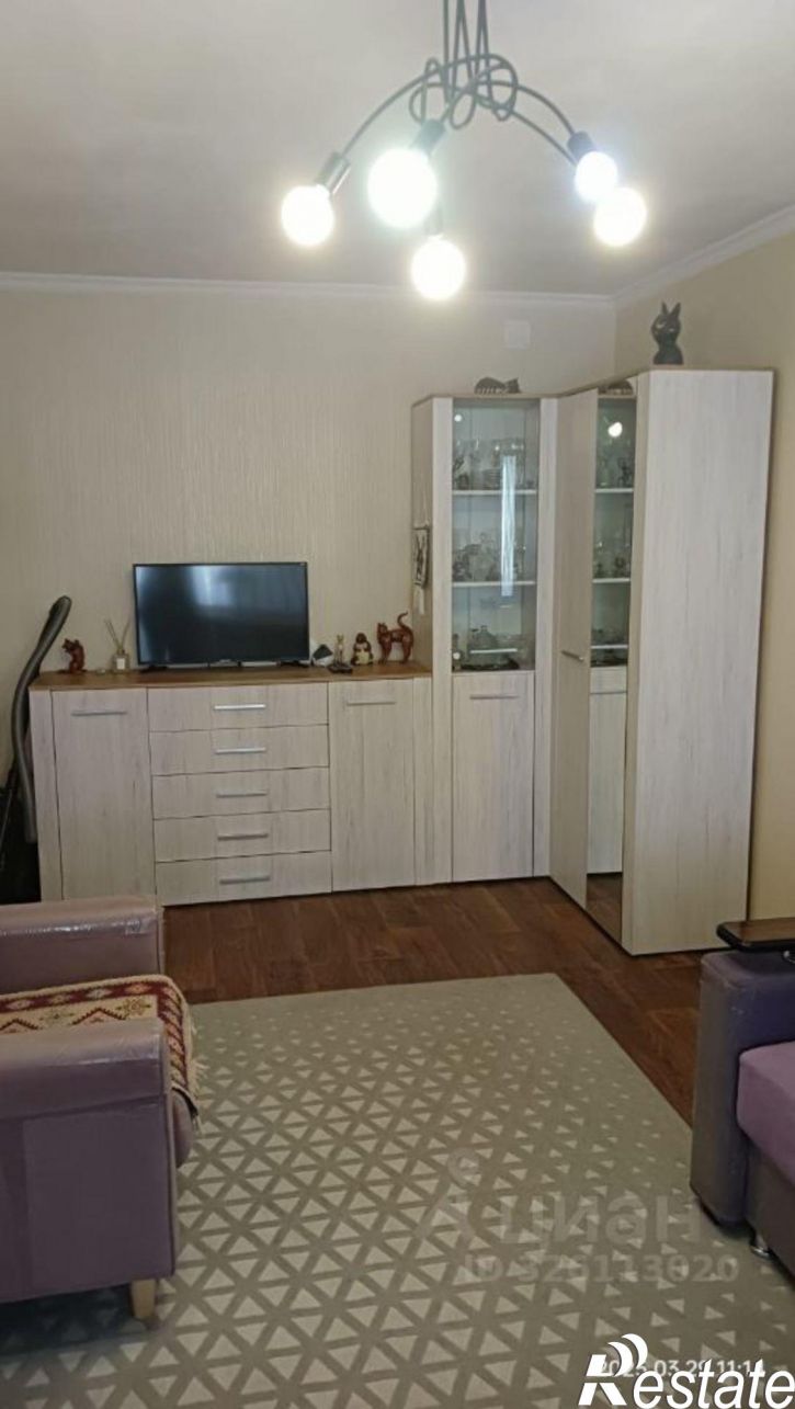 3-комн квартира ул Б. Хмельницкого, 4,  д. 4