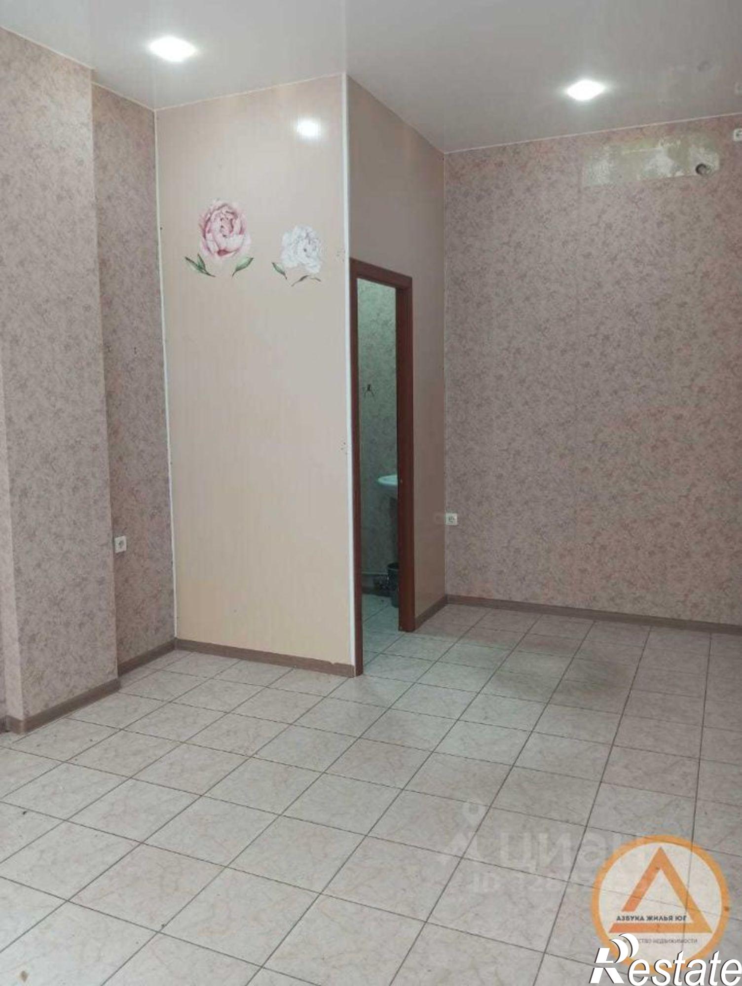 Сдать торговое помещение за 25 001 рублей на улица Карла Маркса, 27