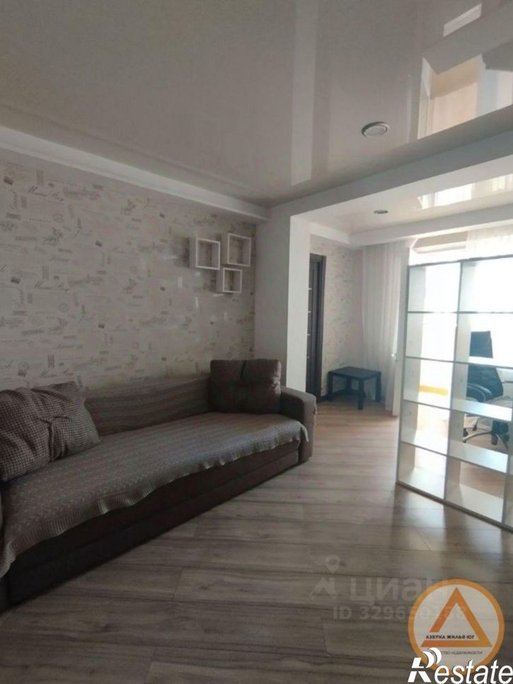 3-комн квартира ул Звездная, 35,  д. 35