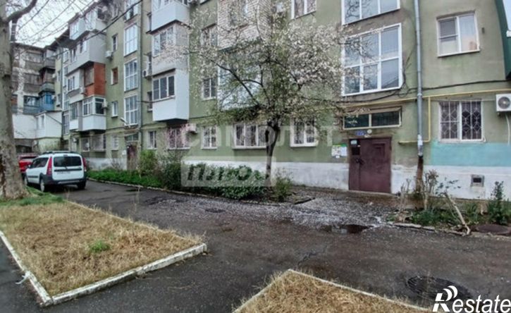3-комн квартира улица Галины Петровой, 9,  д. 9