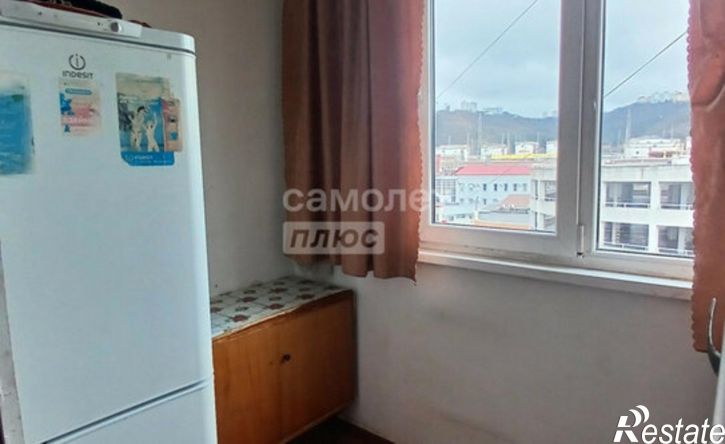 3-комн квартира улица Галины Петровой, 9,  д. 9