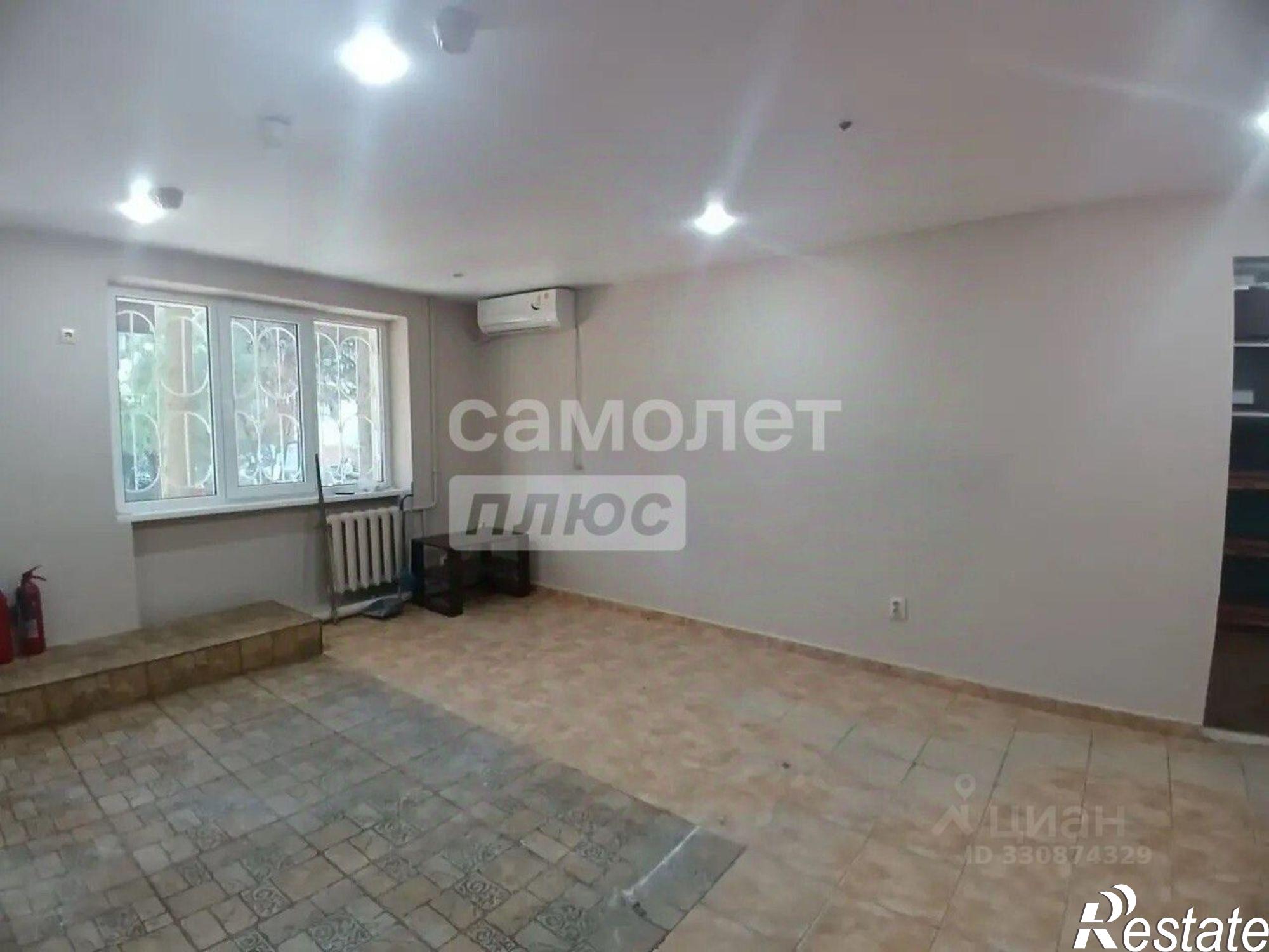 Купить торговое помещение за 7 300 030 рублей на улица Галины Петровой, 11