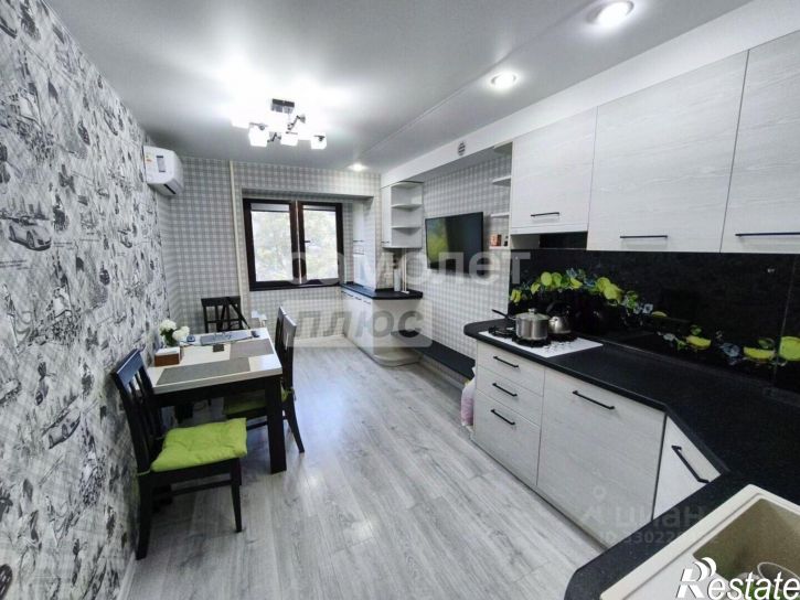 3-комн квартира Ленинградская улица, 12,  д. 12