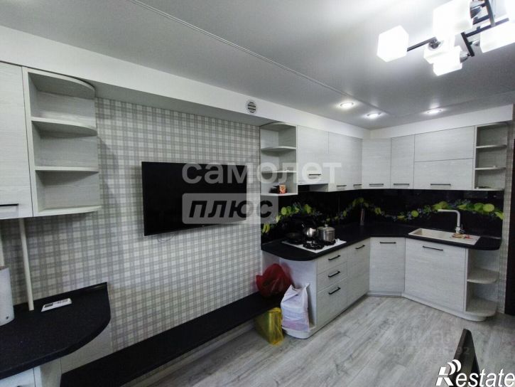 3-комн квартира Ленинградская улица, 12,  д. 12