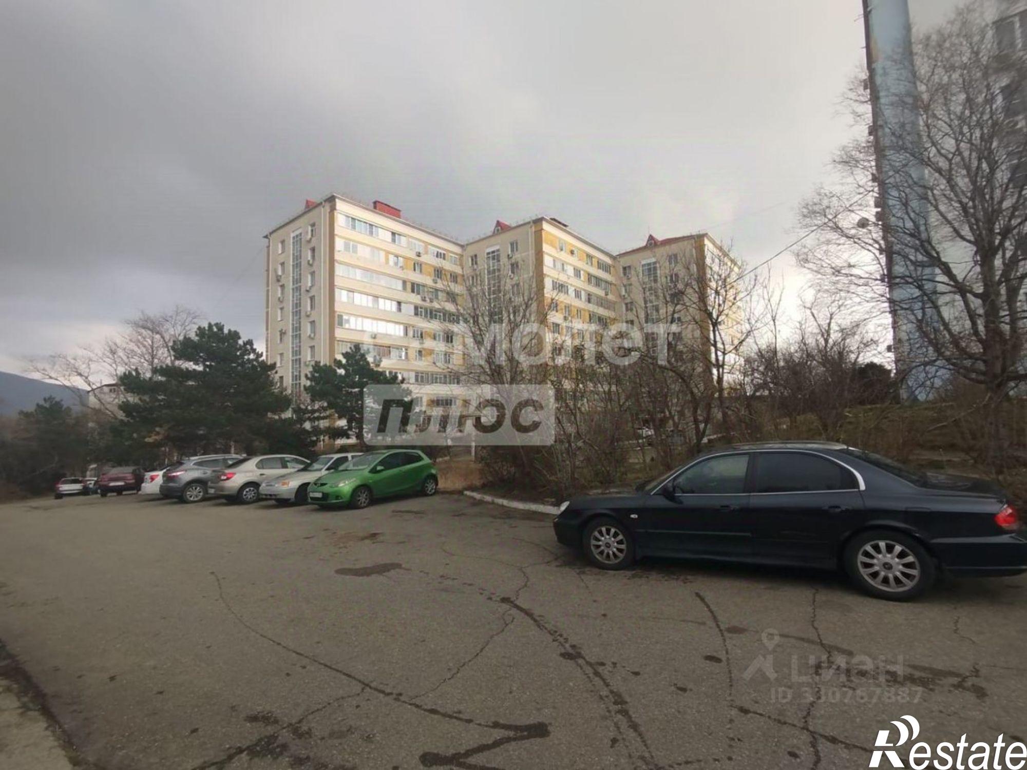 Купить гараж, место в паркинге за 2 400 020 рублей на Звёздная улица, 32