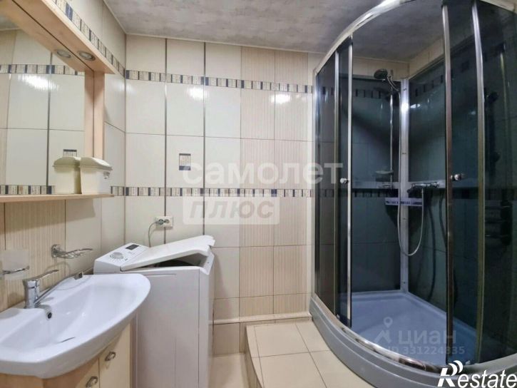 2-комн квартира ул Г. Петровой, 4,  д. 4