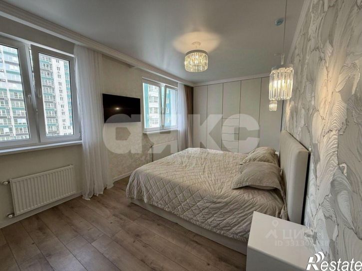 3-комн квартира улица Портовиков, 3,  д. 3