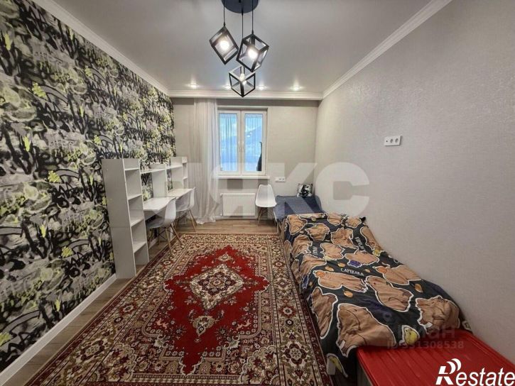 3-комн квартира улица Портовиков, 3,  д. 3