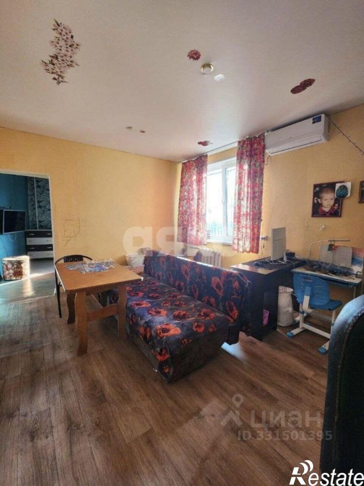 3-комн квартира улица Площадь Ильича, 1Б,  д. 1Б