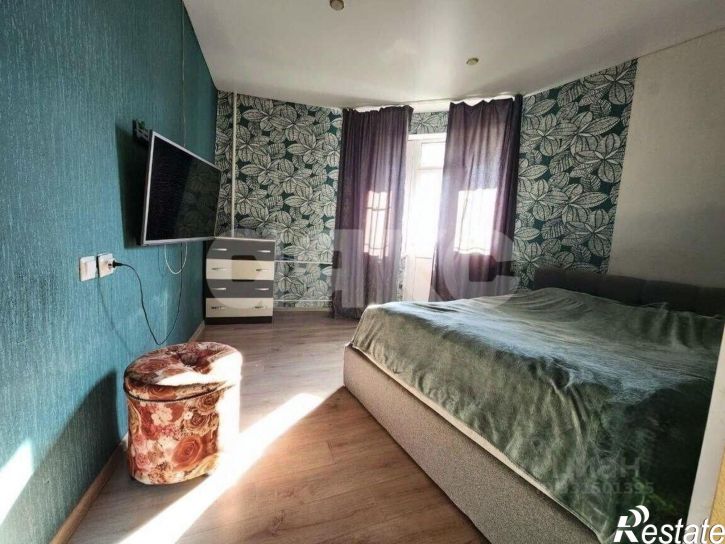 3-комн квартира улица Площадь Ильича, 1Б,  д. 1Б