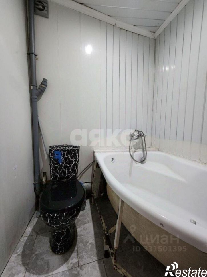3-комн квартира улица Площадь Ильича, 1Б,  д. 1Б