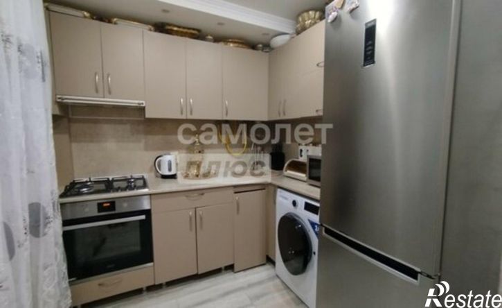 3-комн квартира ул Г. Петровой, 3,  д. 3