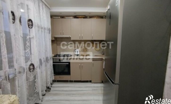 3-комн квартира ул Г. Петровой, 3,  д. 3