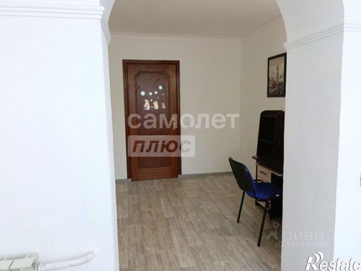 3-комн квартира ул Черноморская, 1,  д. 1