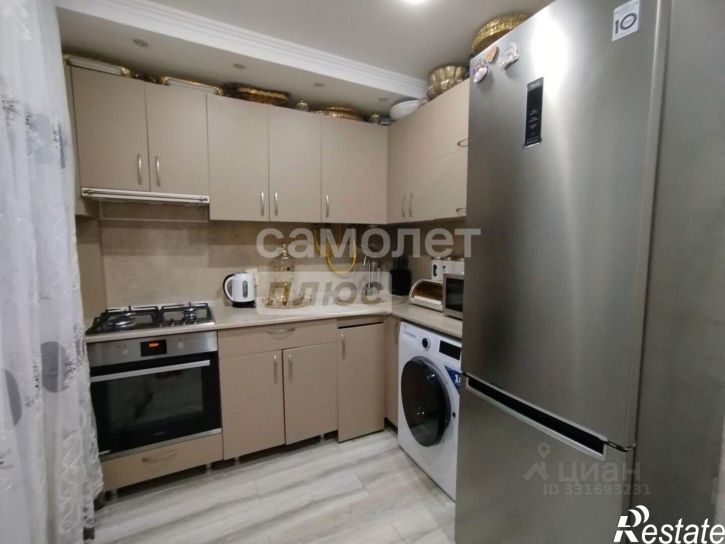 3-комн квартира ул Г. Петровой, 3,  д. 3