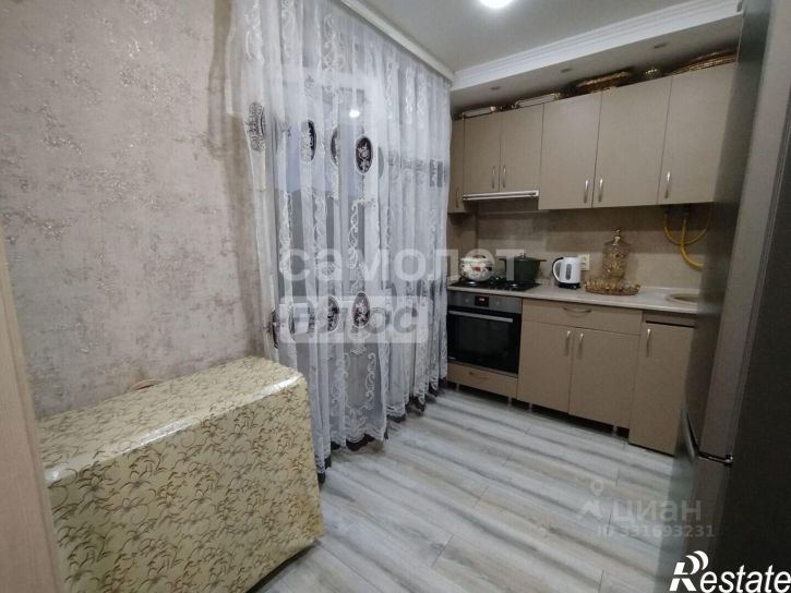3-комн квартира ул Г. Петровой, 3,  д. 3