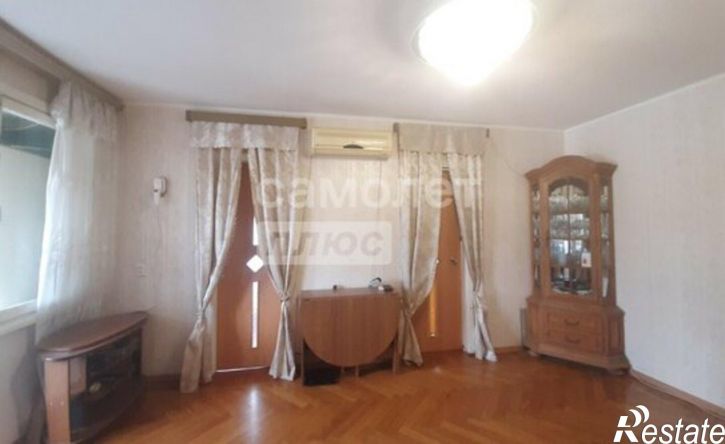 3-комн квартира ул Г. Петровой, 3,  д. 3