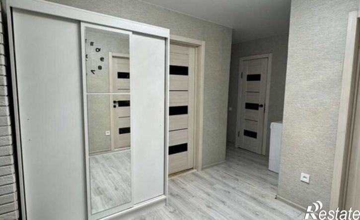 4-комн квартира ул Ленинградская, 12,  д. 12
