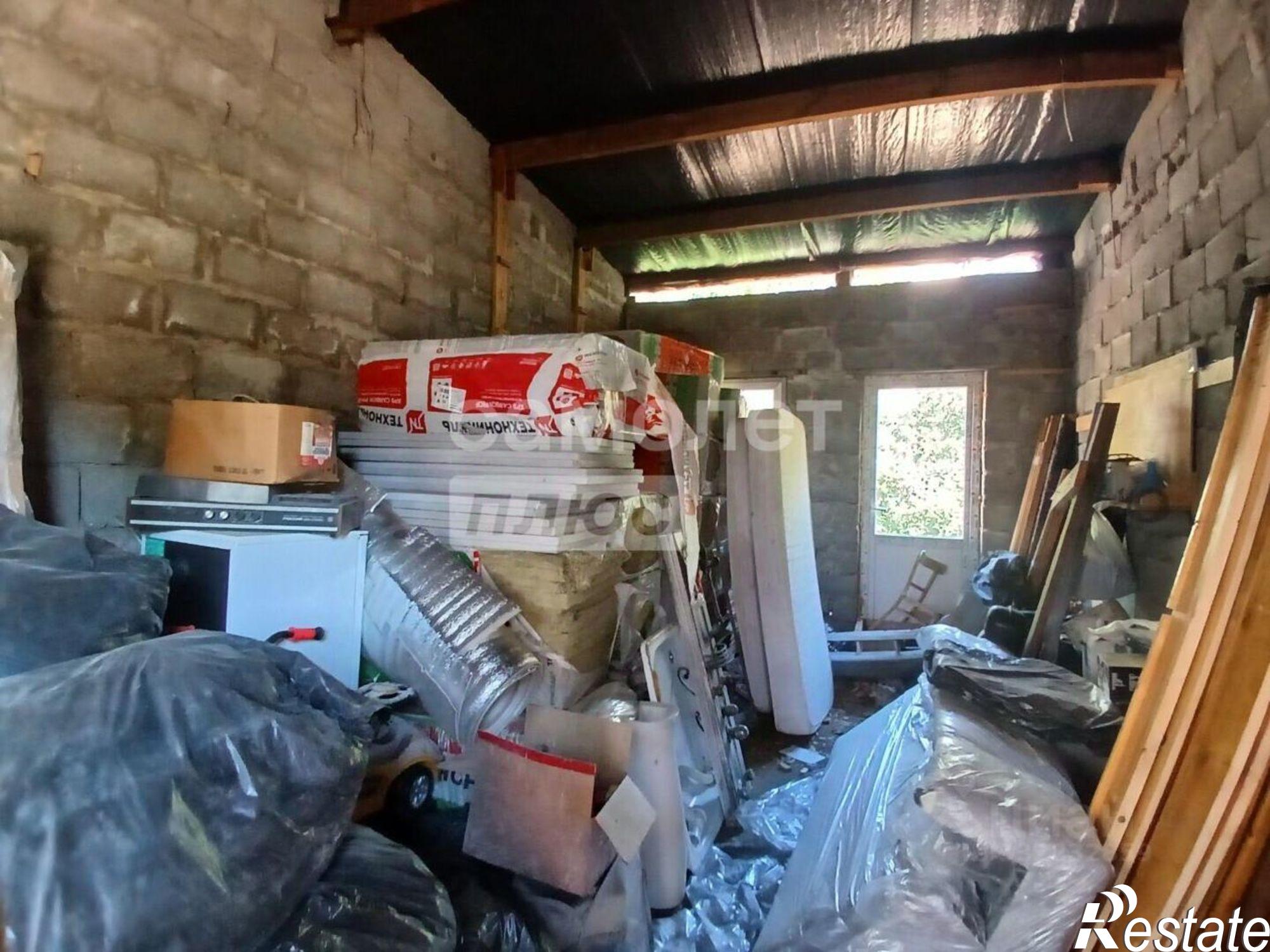 Купить гараж, место в паркинге за 2 650 020 рублей на ул Б. Хмельницкого, 67