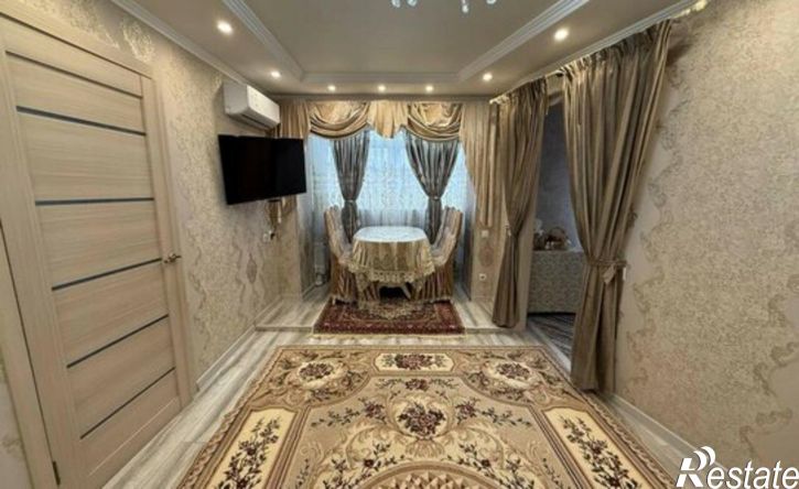 3-комн квартира ул Г. Петровой, 3,  д. 3