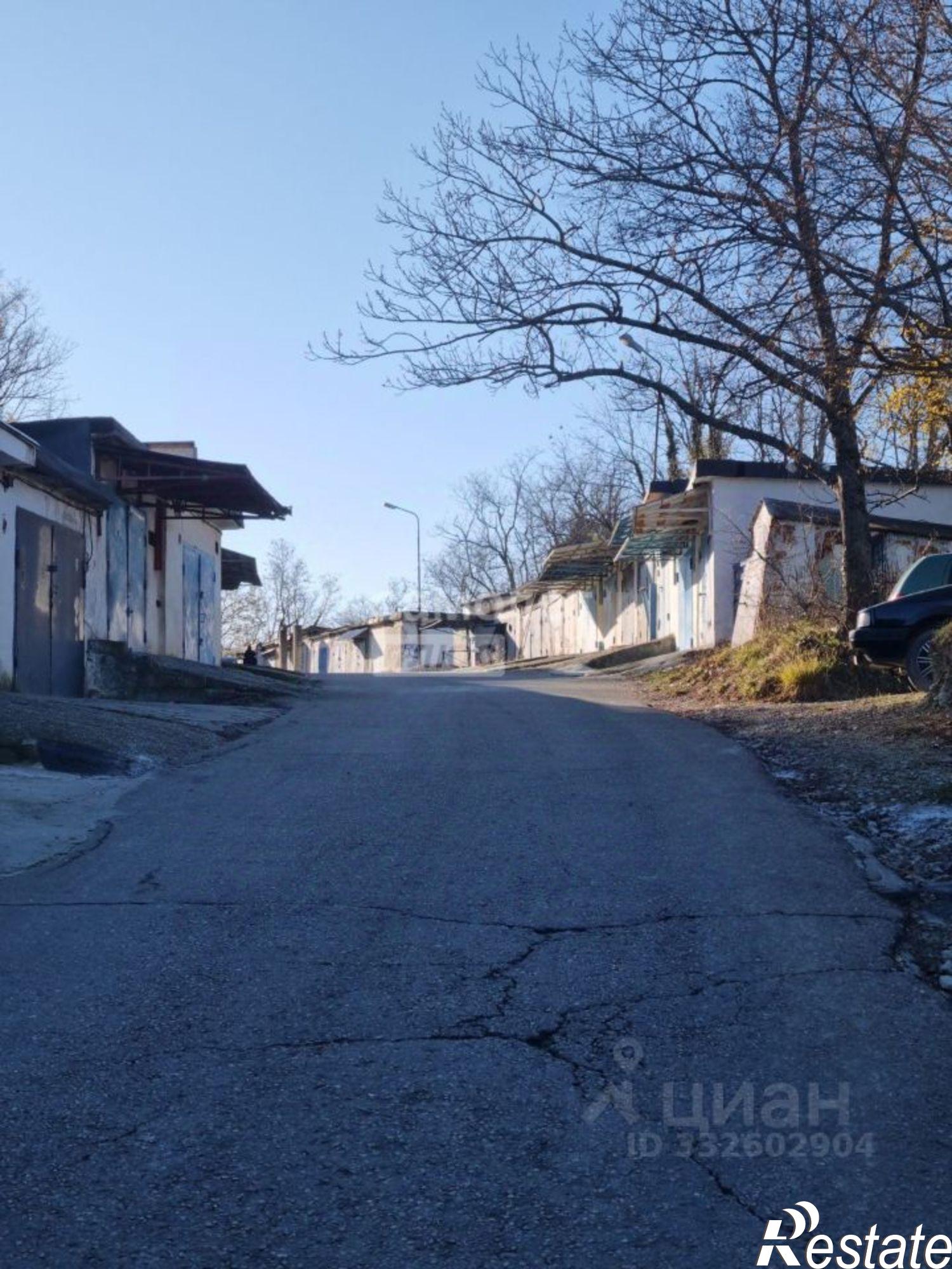 Купить гараж, место в паркинге за 692 334 рублей на ул Лазурная, 46А