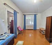 2-комн, 38кв м, этаж 1/2 ул Маршала Жукова, 23