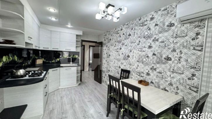 3-комн квартира ул Черноморская, 12,  д. 12