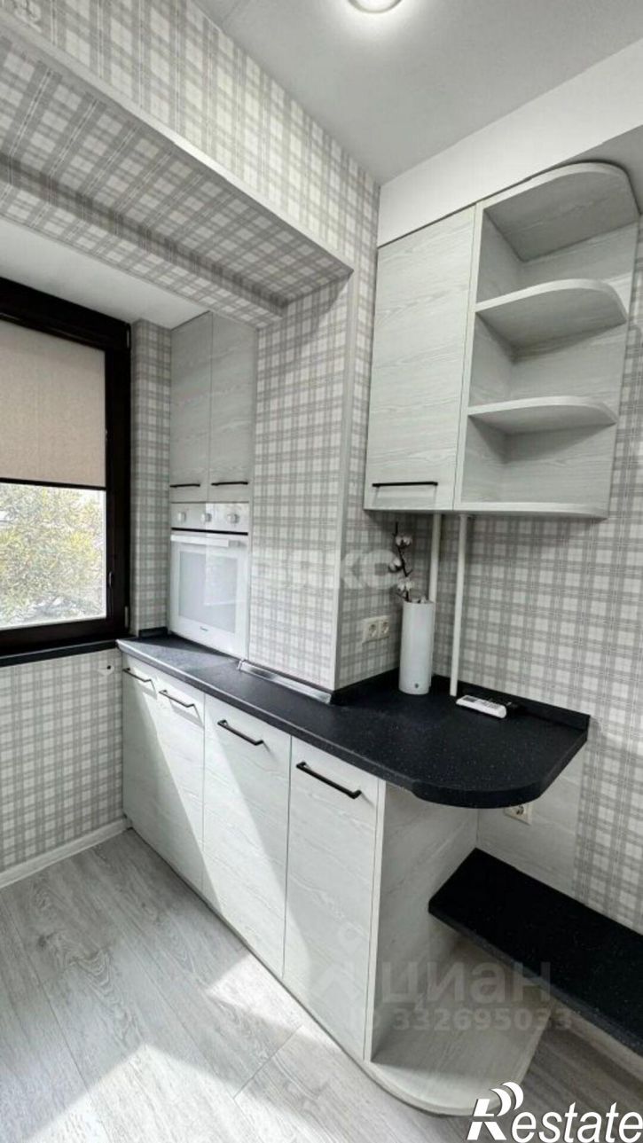3-комн квартира ул Черноморская, 12,  д. 12