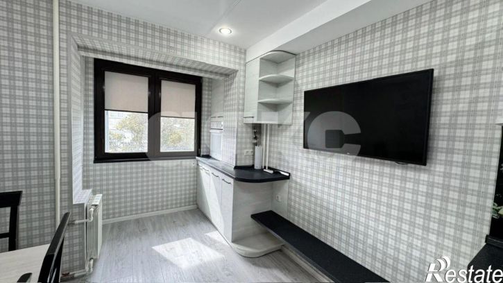 3-комн квартира ул Черноморская, 12,  д. 12