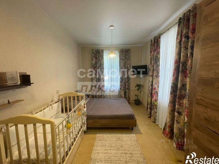 3-комн квартира ул Г. Петровой, 8,  д. 8