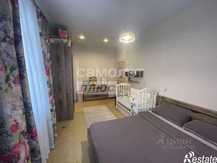 3-комн квартира ул Г. Петровой, 8,  д. 8