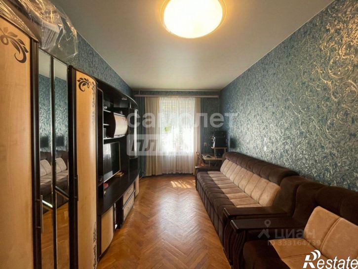 3-комн квартира ул Г. Петровой, 8,  д. 8